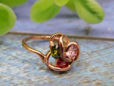 STONE RING ROCK STONE LAPIDARY SPECIMEN