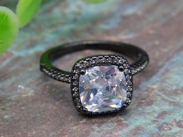 STONE RING ROCK STONE LAPIDARY SPECIMEN