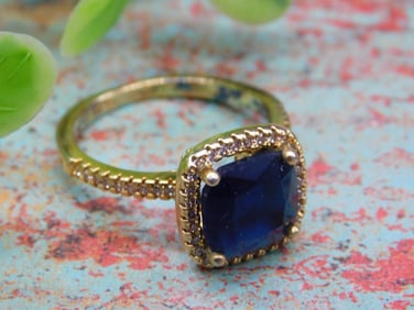 STONE RING ROCK STONE LAPIDARY SPECIMEN