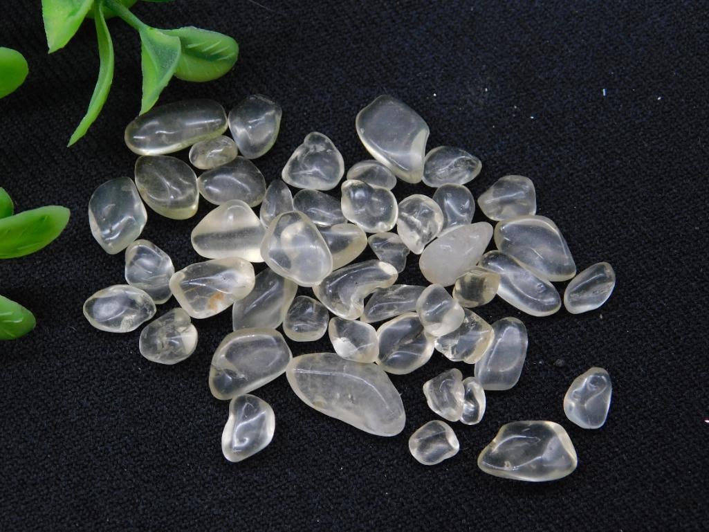 MOONSTONE ROCK STONE LAPIDARY SPECIMEN: MOONSTONE ROCK STONE LAPIDARY SPECIMEN