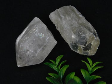 Two Clear Quartz Crystal Points ROCK STONE LAPIDARY SPECIMEN