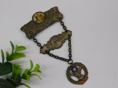 ANTIQUE FRATERNAL ORGANIZATION MEMBER MEDAL