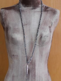 GEODE SLICE PENDANT ON SPARKLE BEAD NECKLACE