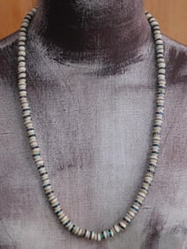 AFRICAN TRADE BEADS ROCK STONE LAPIDARY SPECIMEN