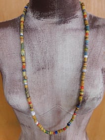 AFRICAN TRADE BEAD NECKLACE ROCK STONE LAPIDARY SPECIMEN