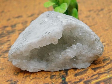 GEODE ROCK STONE LAPIDARY SPECIMEN