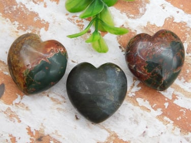 NETWORK JASPER HEARTS ROCK STONE LAPIDARY SPECIMEN