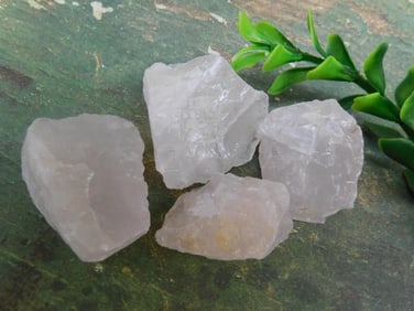 ROSE QUARTZ ROCK STONE LAPIDARY SPECIMEN