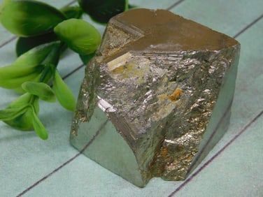NATURAL FORMATION PYRITE CUBE ROCK STONE LAPIDARY SPECIMEN