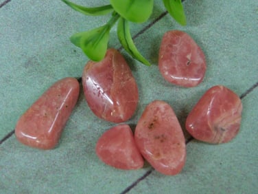 RHODOCHROSITE ROCK STONE LAPIDARY SPECIMEN