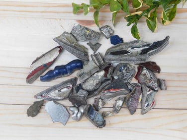 FORDITE MOTOR CITY AGATE ROCK STONE LAPIDARY SPECIMEN