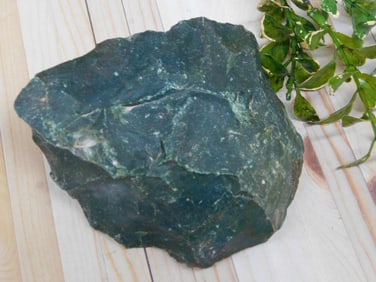 BLOODSTONE ROCK STONE LAPIDARY SPECIMEN