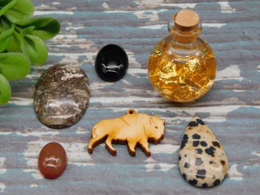 MIXED LOT ROCK STONE LAPIDARY SPECIMEN