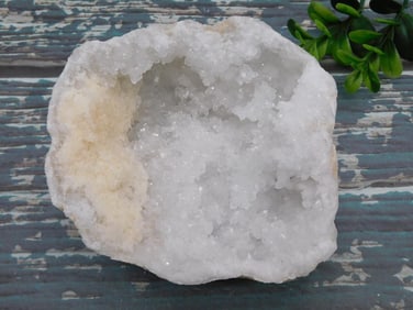 GEODE ROCK STONE LAPIDARY SPECIMEN