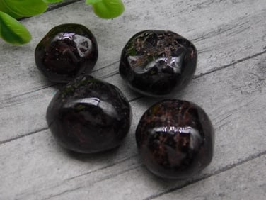 ROCK STONE LAPIDARY SPECIMEN