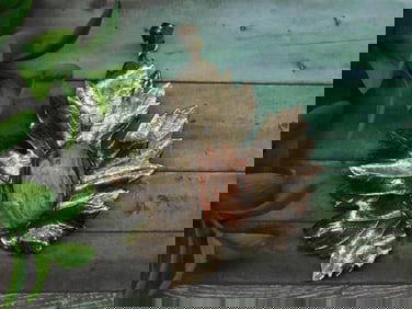 LEOPARD JASPER LEAF PENDANT VINTAGE ANTIQUE