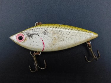 LURE GAME, HUNTING, FISHING, ADVERTISING, VINTAGE, TAXIDERMY, ANTIQUE