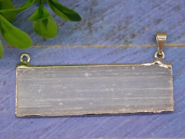 SELENITE PENDANT ROCK STONE LAPIDARY SPECIMEN