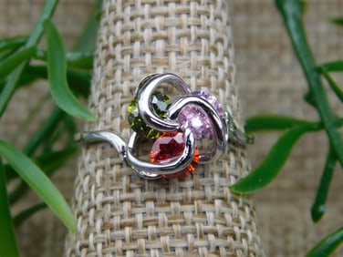 RING ROCK STONE LAPIDARY SPECIMEN