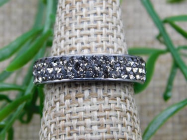 RING ROCK STONE LAPIDARY SPECIMEN