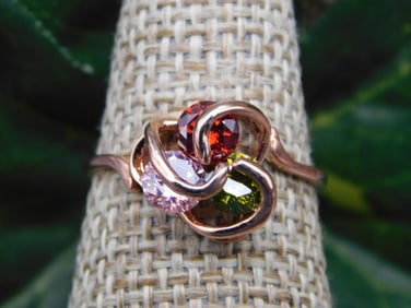 RING ROCK STONE LAPIDARY SPECIMEN