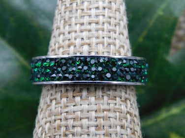 RING ROCK STONE LAPIDARY SPECIMEN