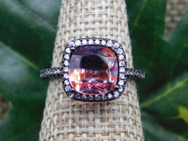 RING ROCK STONE LAPIDARY SPECIMEN