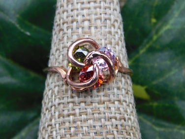 RING ROCK STONE LAPIDARY SPECIMEN