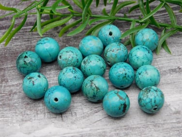 BEADS ROCK STONE LAPIDARY SPECIMEN