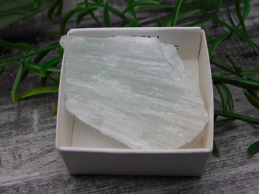 GREEN ARAGONITE ROCK STONE LAPIDARY SPECIMEN