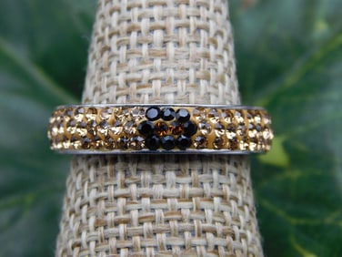 RING ROCK STONE LAPIDARY SPECIMEN