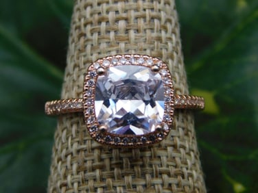 RING ROCK STONE LAPIDARY SPECIMEN