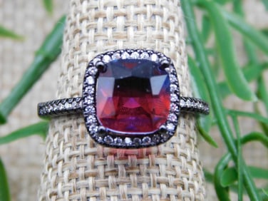 RING ROCK STONE LAPIDARY SPECIMEN