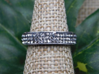 RING ROCK STONE LAPIDARY SPECIMEN