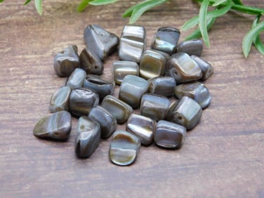 BEADS ROCK STONE LAPIDARY SPECIMEN