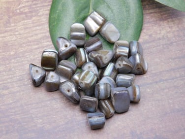 BEADS ROCK STONE LAPIDARY SPECIMEN