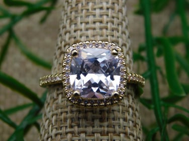 RING ROCK STONE LAPIDARY SPECIMEN