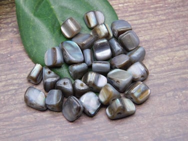 BEADS ROCK STONE LAPIDARY SPECIMEN