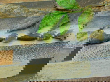 MIXED LOT ROCK STONE LAPIDARY SPECIMEN