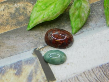 CABOCHONS ROCK STONE LAPIDARY SPECIMEN