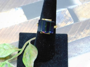 RING ROCK STONE LAPIDARY SPECIMEN