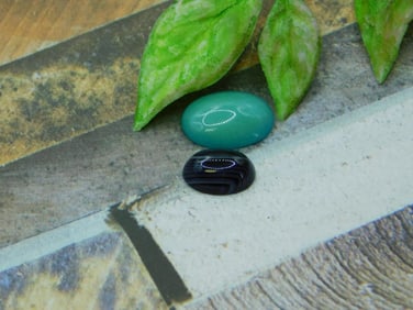 CABOCHONS ROCK STONE LAPIDARY SPECIMEN