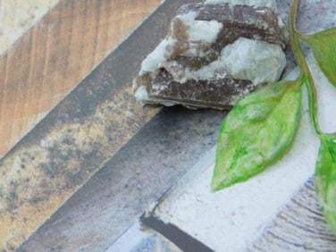 ROCK STONE LAPIDARY SPECIMEN