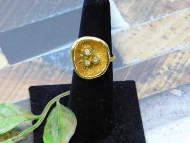 RING ROCK STONE LAPIDARY SPECIMEN