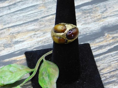 RING ROCK STONE LAPIDARY SPECIMEN