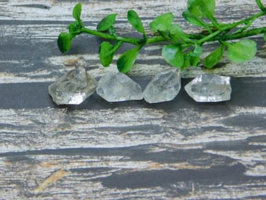 HERKIMER DIAMOND ROCK STONE LAPIDARY SPECIMEN