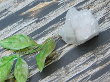QUARTZ ROCK STONE LAPIDARY SPECIMEN