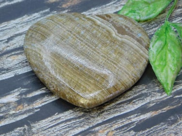 BANDED JASPER HEART ROCK STONE LAPIDARY SPECIMEN