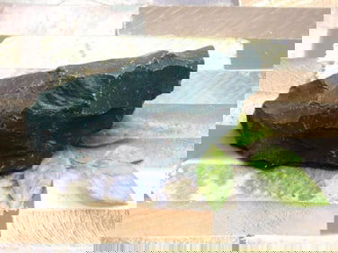 BLOODSTONE ROCK STONE LAPIDARY SPECIMEN