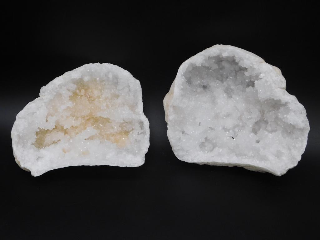 GEODE ROCK SSTONE LAPIDARY SPECIMEN